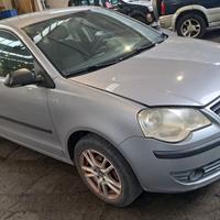 VW POLO 2006 SOLO PER RICAMBI
