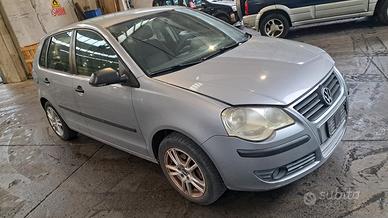 VW POLO 2006 SOLO PER RICAMBI
