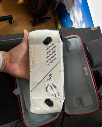 ASUS Rog Ally Z1 Extreme w/ Bazzite