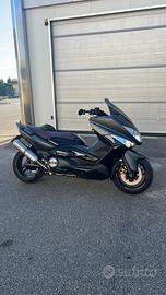 Yamaha tmax