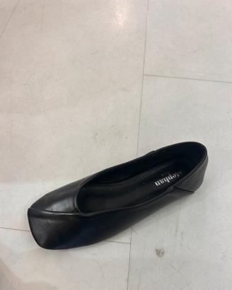 Ballerina nera punta squadrata
