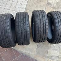 4 Gomme Pirelli P Zero 295/40 R21 – Pari al Nuovo