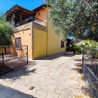 Porto Pino zona, accogliente Villetta