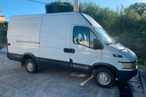 Iveco Daily autocarro Van Truck