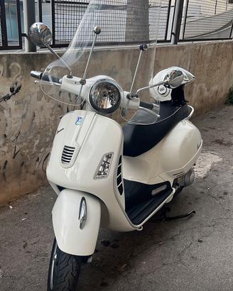 VESPA GTS 3000 sport