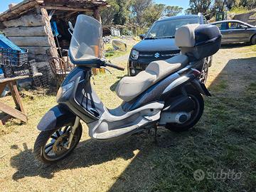 Piaggio Beverly 250 