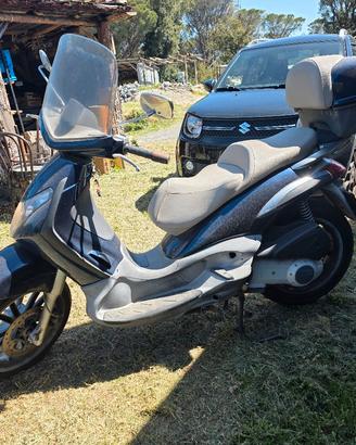 Piaggio Beverly 250 