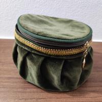 Porta gioielli rotondo, in vellutino verde