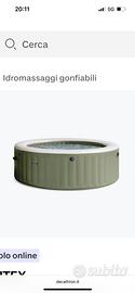 Piscina massaggi