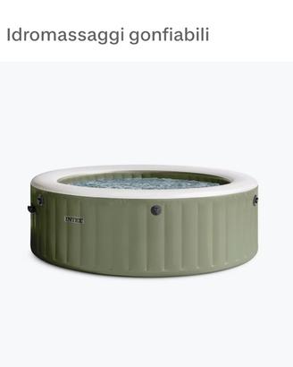 Piscina massaggi