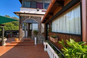 Casa Indipendente Vezzano Ligure