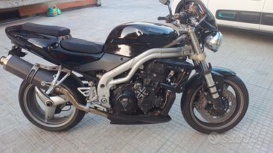 Triumph Speed Triple 955i marmitta akrapovic