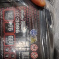 batteria auto yuasa nuova