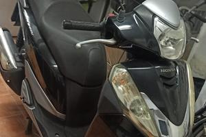 Honda Sh 300