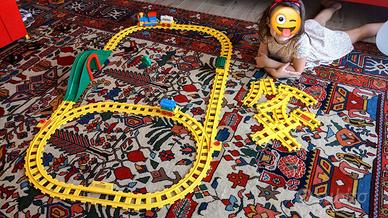 Pista trenino chicco con vagoni