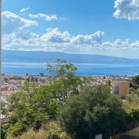 Trilocale oltre accessori in Salita Montesanto