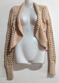 Capispalla beige traforato 