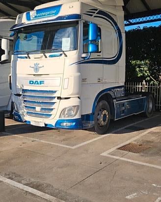 TRATTORE STRADALE DAF XF 460