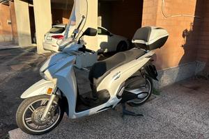 Honda sh 350
