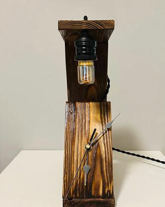 Lampada con orologio