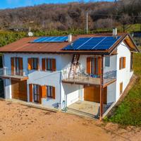 VILLA SINGOLA A BOSCO CHIESANUOVA