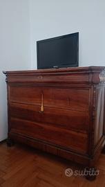 cassettone in noce fine 800