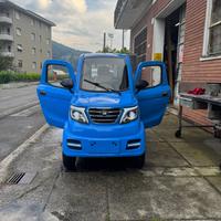 Macchina elettrica per disabili/anziani