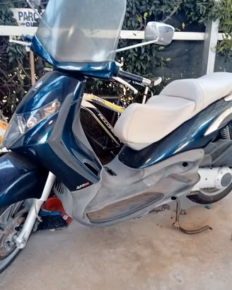Piaggio Beverly 250 ie
