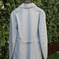 Giacca da donna TAG XL con bottoni. 