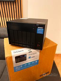 NAS QNAP TVS-H674