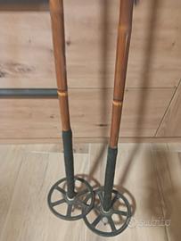 due paia di bastoni sci in bambù antichi 