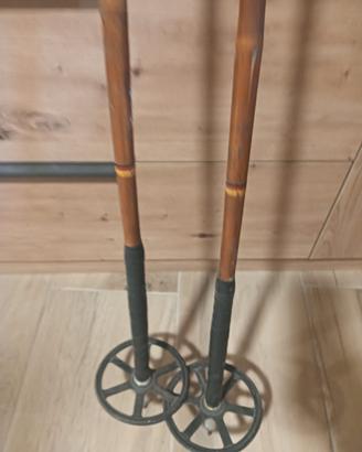 due paia di bastoni sci in bambù antichi 