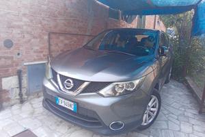 NISSAN Qashqai 1.2 DIG-T Acenta