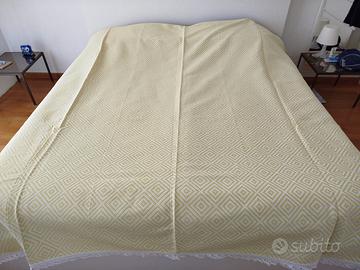 Copriletto matrimoniale artigianale