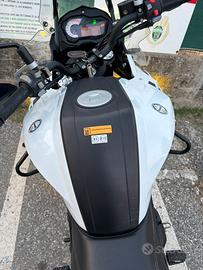 Moto Benelli Trk 502