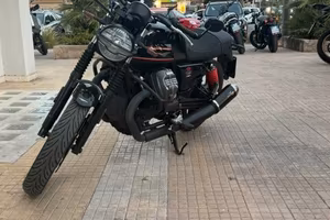 Moto Guzzi V7 STONE EDIZIONE LIMITATA