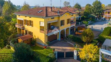 VILLA A SCHIERA D'ANGOLO A FABBRICO