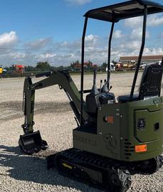 Escavatore 13 quintali