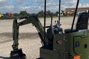 Escavatore 13 quintali