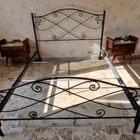 Struttura  letto matrimoniale 