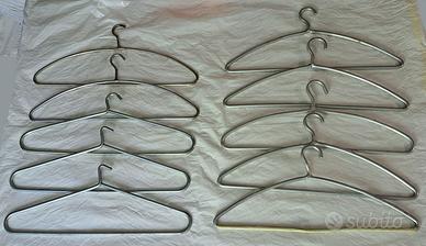 Grucce-Appendiabiti vintage militari.