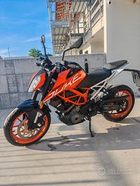 KTM DUKE 390