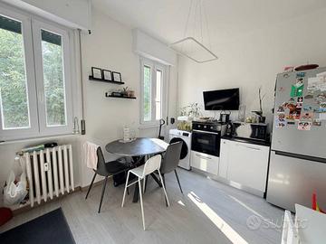Appartamento di 57 m² con 2 locali e box auto a Ro