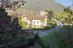 AMPIA VILLA SINGOLA CON GIARDINO