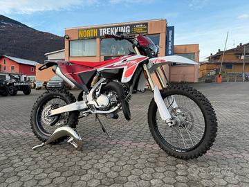 Fantic Motor XE 125 2T Omologata MY 25 PROMO