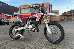 Fantic Motor XE 125 2T Omologata MY 25 PROMO