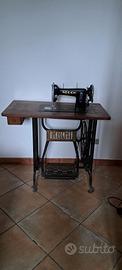 Macchina da cucire Necchi
