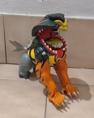 Action Man figure Atom Hybridon Attack Beast hasb