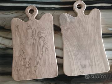 taglieri in legno di ulivo 45x28circa 