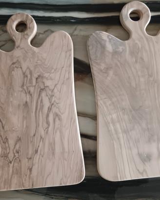 taglieri in legno di ulivo 45x28circa 